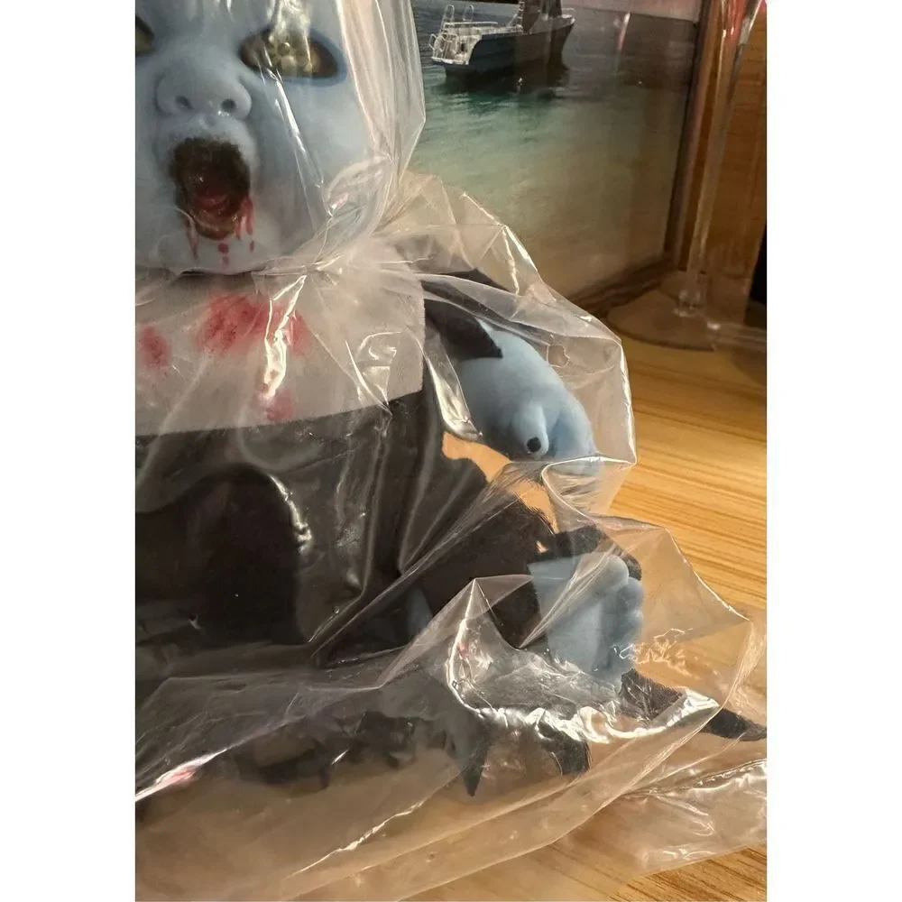 Mezco 2005 Living Dead Dollies-Lilith LE 600 NIB